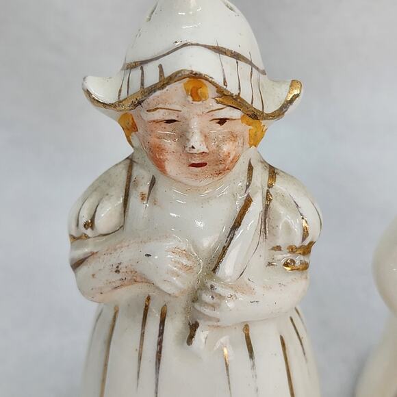 Vintage Salt Pepper Shakers 2.5" Occupied Japan Dutch Couple Baker Gold Detail - Picture 3 of 14